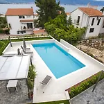 Bago Apartment