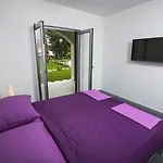 Apartment Bago *