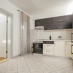 Apartment Bago *