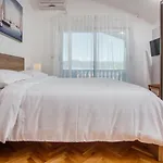 Bago Apartment *